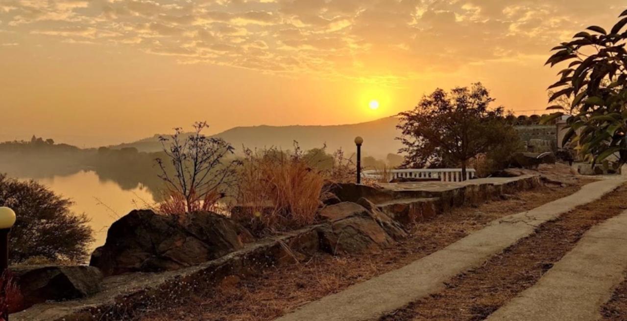 Prime Neelkanth Forest Retreat Resort Tehla Экстерьер фото